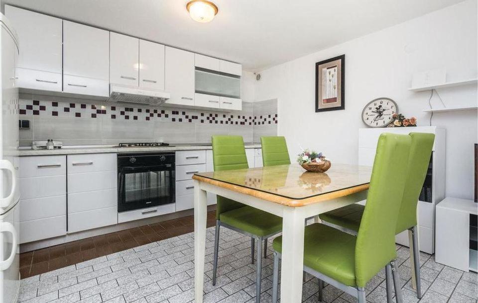 Apartmani L&Z Petrcane Exterior foto